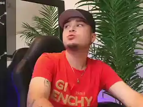 Snapshot of SALVATORE_MULLER1 chatting on September 25, 2025, 9:54 pm SALVATORE MULLER1 online show from September 25, 2025, 9:54 pm