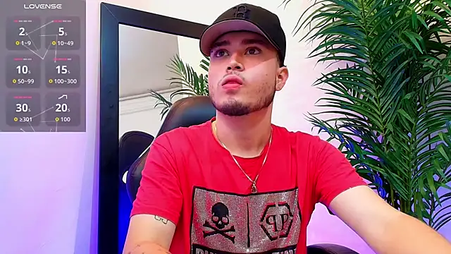 Snapshot of SALVATORE_MULLER1 chatting on October 10, 2025, 10:21 pm SALVATORE MULLER1 online show from October 10, 2025, 10:21 pm