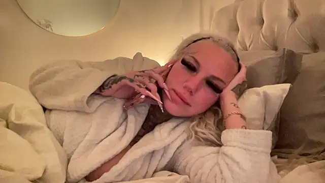 paulinaalatalo online show from April 21, 2026, 7:09 pm