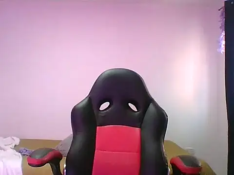 adri89-g online show from October 9, 2025, 12:17 pm