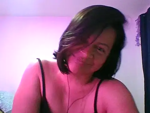 adri89-g online show from September 23, 2025, 3:24 am