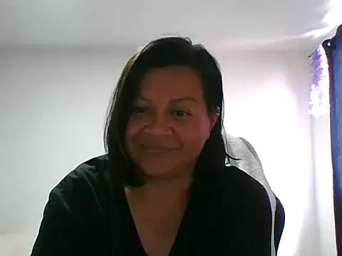 adri89-g online show from September 28, 2025, 3:52 pm