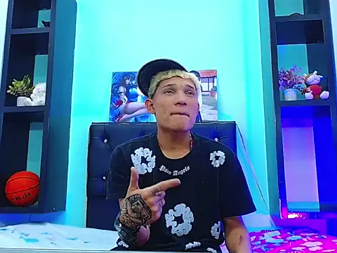 EL VENEZOLANO 22CM online show from November 23, 2025, 3:27 am