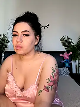 Snapshot of Andrestarr chatting on October 16, 2025, 12:24 pm Andrestarr online show from October 16, 2025, 12:24 pm