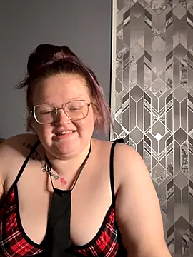 Snapshot of AmberBliss-X chatting on October 5, 2025, 9:16 pm AmberBliss-X online show from October 5, 2025, 9:16 pm