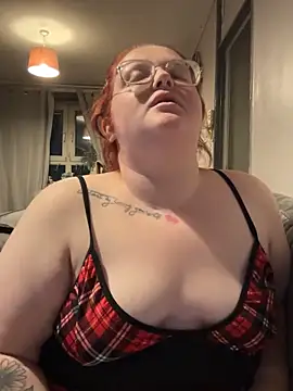 Snapshot of AmberBliss-X chatting on November 4, 2025, 11:30 pm AmberBliss-X online show from November 4, 2025, 11:30 pm