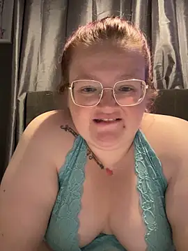 Snapshot of AmberBliss-X chatting on September 30, 2025, 5:24 am AmberBliss-X online show from September 30, 2025, 5:24 am