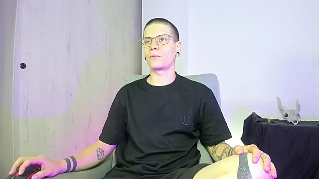 Snapshot of Jerry_Cole chatting on January 5, 2026, 10:13 pm Jerry Cole online show from January 5, 2026, 10:13 pm