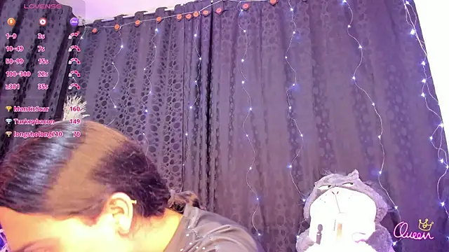 Snapshot of Almaazz chatting on May 11, 2026, 4:04 pm Almaazz online show from May 11, 2026, 4:04 pm