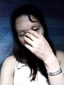 bonnie-00 online show from November 9, 2025, 2:10 pm