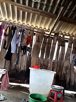 bonnie-00 online show from March 25, 2026, 3:39 am