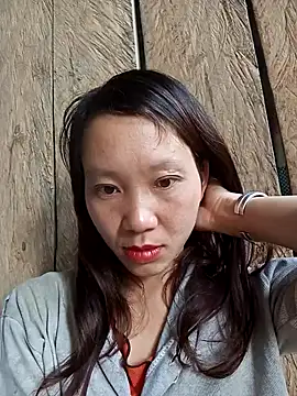 Snapshot of bonnie-00 chatting on October 9, 2025, 1:06 am bonnie-00 online show from October 9, 2025, 1:06 am