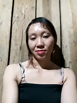 Snapshot of bonnie-00 chatting on October 7, 2025, 12:06 pm bonnie-00 online show from October 7, 2025, 12:06 pm