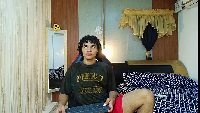 Snapshot of fire_drako_ chatting on February 23, 2026, 6:03 am fire drako online show from February 23, 2026, 6:03 am