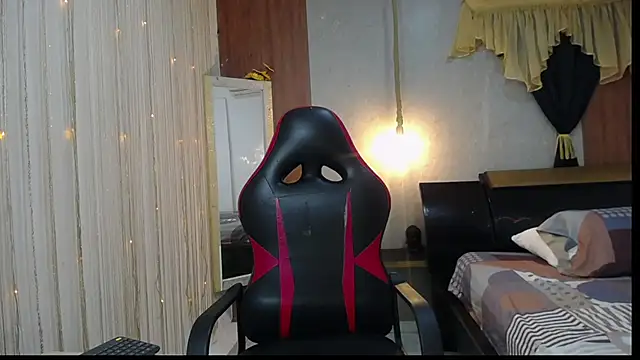 Snapshot of fire_drako_ chatting on March 6, 2026, 5:35 am fire drako online show from March 6, 2026, 5:35 am