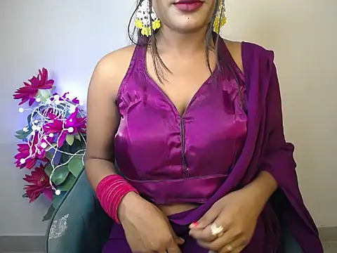 Naughtyy stripgirl online show from October 28, 2025, 5:56 pm