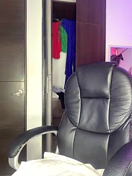 Snapshot of BunnyGlow50 chatting on November 28, 2025, 3:39 am BunnyGlow50 online show from November 28, 2025, 3:39 am