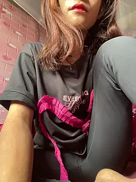 Snapshot of Mina-pusy chatting on February 8, 2026, 3:04 am Mina-pusy online show from February 8, 2026, 3:04 am