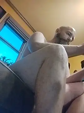 cloudyDadcocks online show from May 28, 2026, 9:06 am