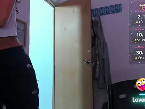 Annie rosse1017 online show from December 17, 2025, 1:32 am