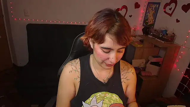 Miacatsito3 online show from May 21, 2026, 3:26 am