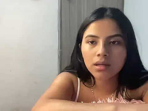 Snapshot of Emmie_Sc chatting on September 26, 2025, 1:34 am Emmie Sc online show from September 26, 2025, 1:34 am