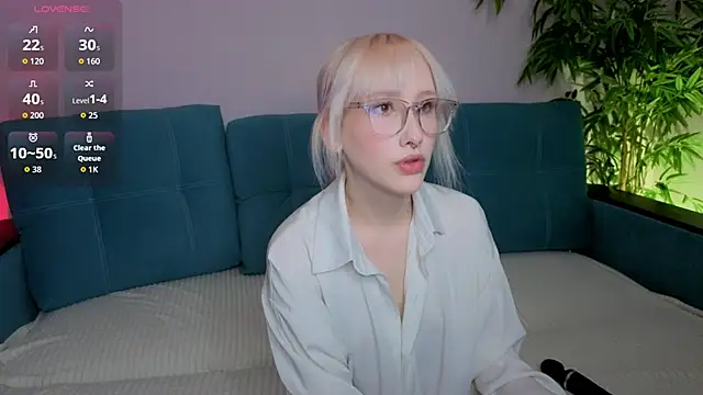 evlica online show from March 10, 2026, 2:10 pm