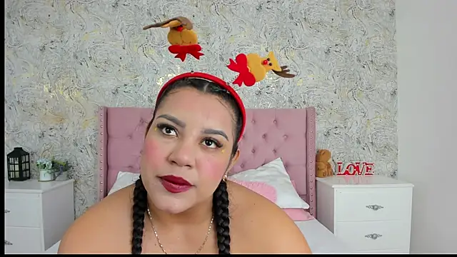 SienaWild online show from November 9, 2025, 4:16 am