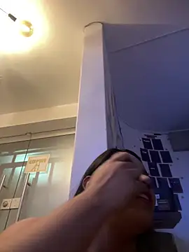 SienaWild online show from November 19, 2025, 4:34 am