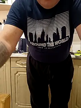 narrowboy online show from October 1, 2025, 12:42 pm