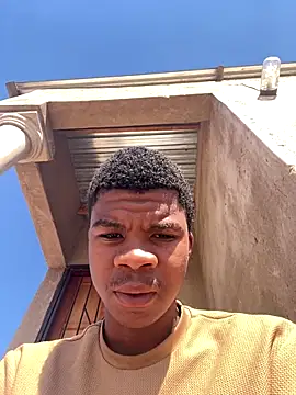 Snapshot of thatotheroneguy chatting on October 22, 2025, 1:43 pm thatotheroneguy online show from October 22, 2025, 1:43 pm