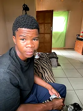 Snapshot of thatotheroneguy chatting on October 18, 2025, 1:35 pm thatotheroneguy online show from October 18, 2025, 1:35 pm