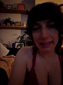 Snapshot of TinaBeena chatting on February 8, 2026, 1:03 am TinaBeena online show from February 8, 2026, 1:03 am