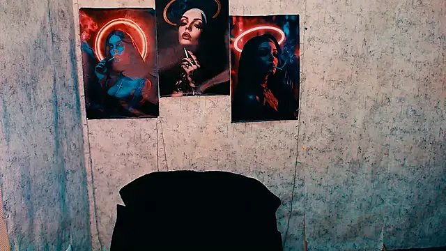 EmmaCat  online show from October 21, 2025, 4:01 am