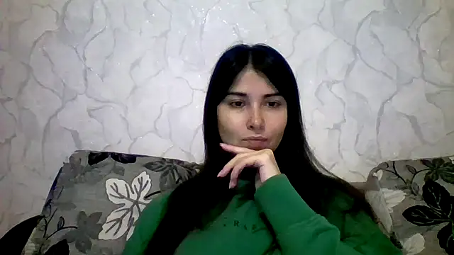 Marina Edwards online show from October 10, 2025, 8:04 am