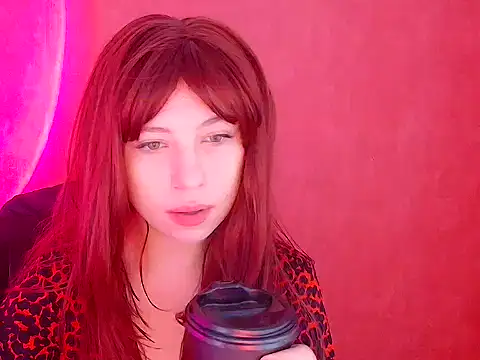 Alice Gotica online show from October 9, 2025, 1:00 pm