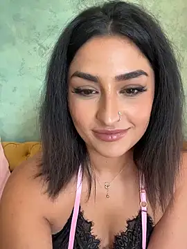 Mia spicyy online show from October 16, 2025, 9:50 am