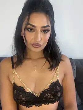 Mia spicyy online show from November 9, 2025, 10:08 am