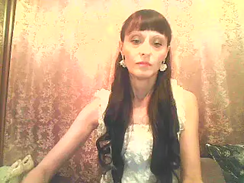 Snapshot of Irivana chatting on November 16, 2025, 6:01 pm Irivana online show from November 16, 2025, 6:01 pm