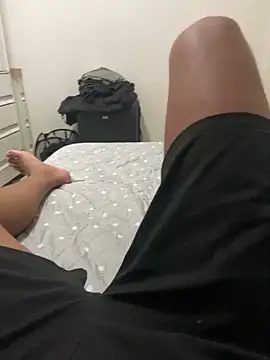 Morenolatino881 online show from December 4, 2025, 9:47 pm