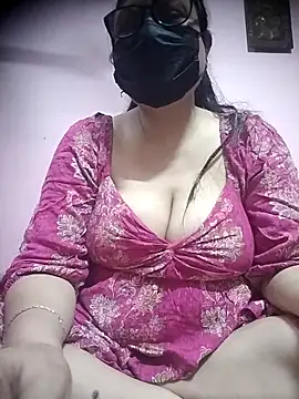 thehotlady online show from November 10, 2025, 10:09 am