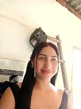 Snapshot of Katalella_Hott chatting on September 24, 2025, 2:01 pm Katalella Hott online show from September 24, 2025, 2:01 pm
