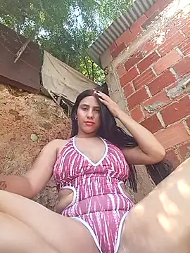 Snapshot of Katalella_Hott chatting on September 23, 2025, 2:35 pm Katalella Hott online show from September 23, 2025, 2:35 pm