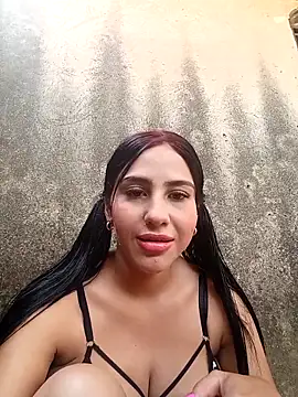 Snapshot of Katalella_Hott chatting on September 17, 2025, 1:46 pm Katalella Hott online show from September 17, 2025, 1:46 pm