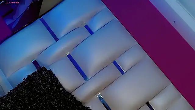 JessiscaWalker online show from February 8, 2026, 8:17 pm