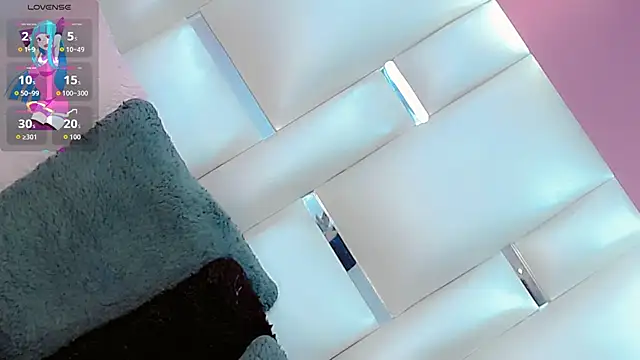 JessiscaWalker online show from October 31, 2025, 7:54 pm