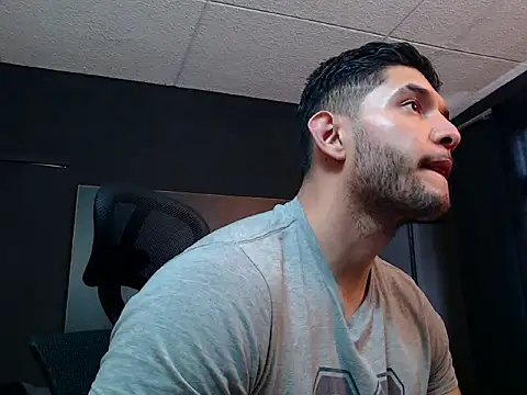 RichardMilleer online show from November 11, 2025, 2:12 pm