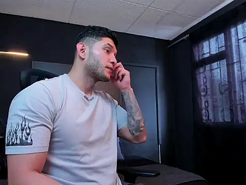 RichardMilleer online show from October 8, 2025, 2:07 pm