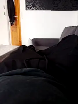 Snapshot of fullystroked chatting on November 13, 2025, 7:56 am fullystroked online show from November 13, 2025, 7:56 am