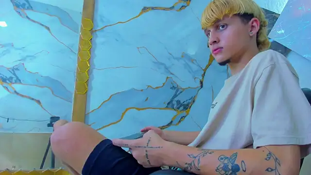 aapolo  online show from September 22, 2025, 5:24 am